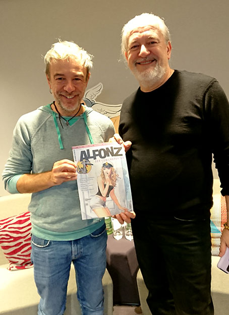 Didier Conrad und Fabcaro lesen ALFONZ. Foto © 2023 Edition Alfons