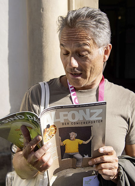 Auch Peter van Dongen<br />liest ALFONZ. Foto © 2026 Uwe Zimmermann